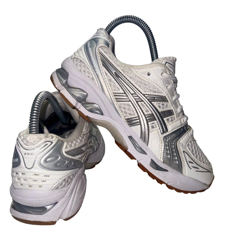 Asics Gel-Kayano 14 A.P.C. Women 6 White Silver Metallic Sneakers Graphite Moon
